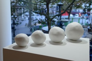 Snow balls, photo Gérard Jonca / Sèvres-Cité de la céramique